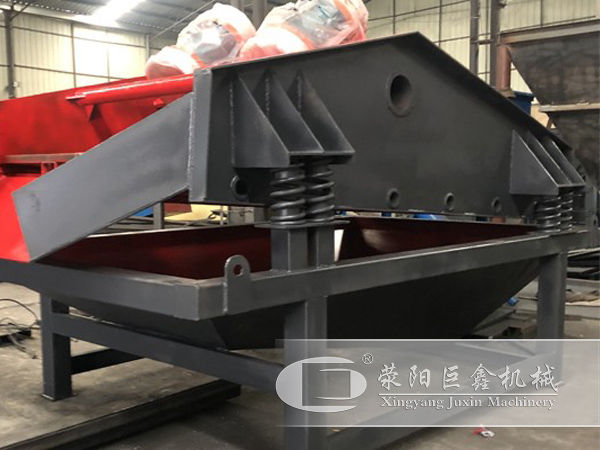 尾矿干排脱水筛